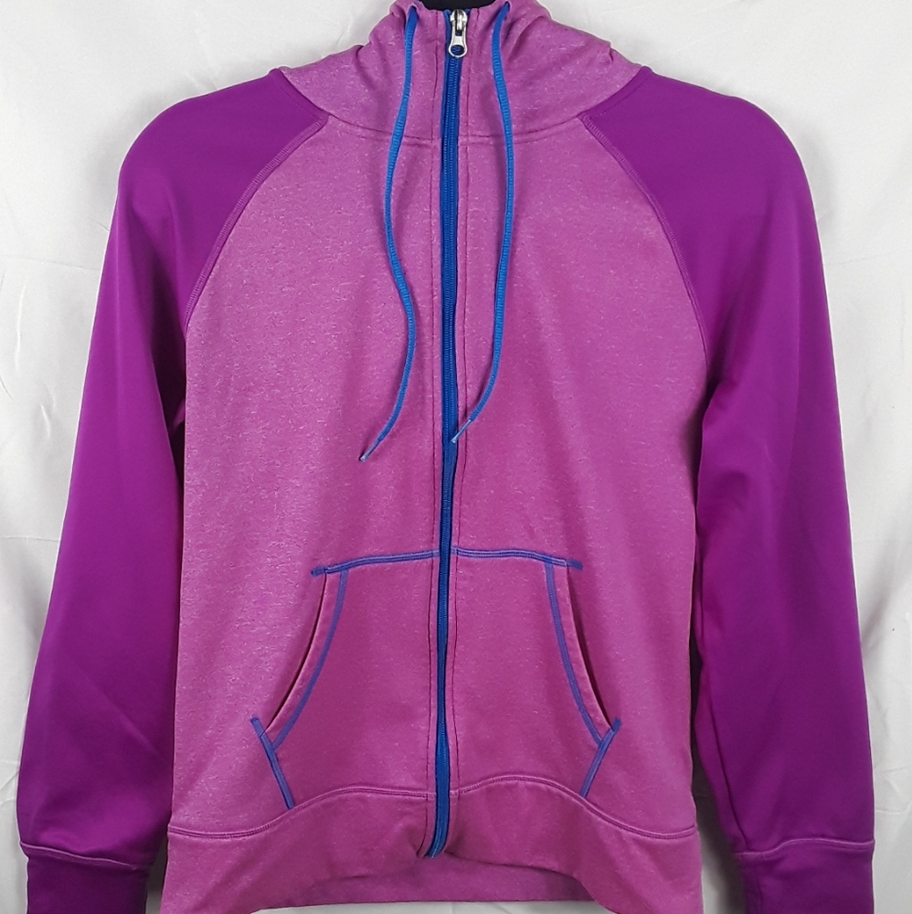 Champion semi fitted, semi adjuste Zip-up sizeM.